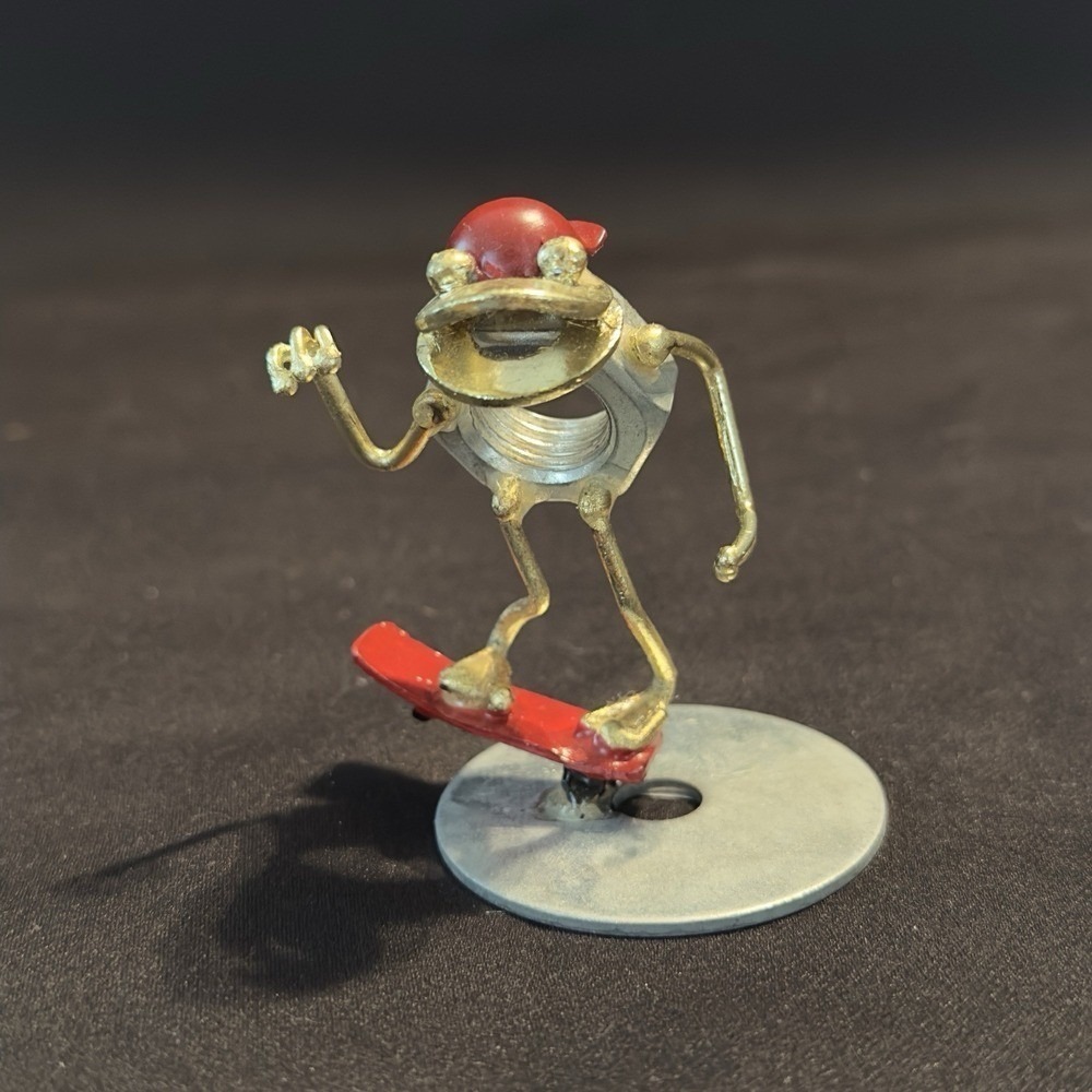Vtg 2000 Arthur Ward Frog Sculpture Nuts Bolts Skater Skateboarder Reproduction - Picture 2 of 8